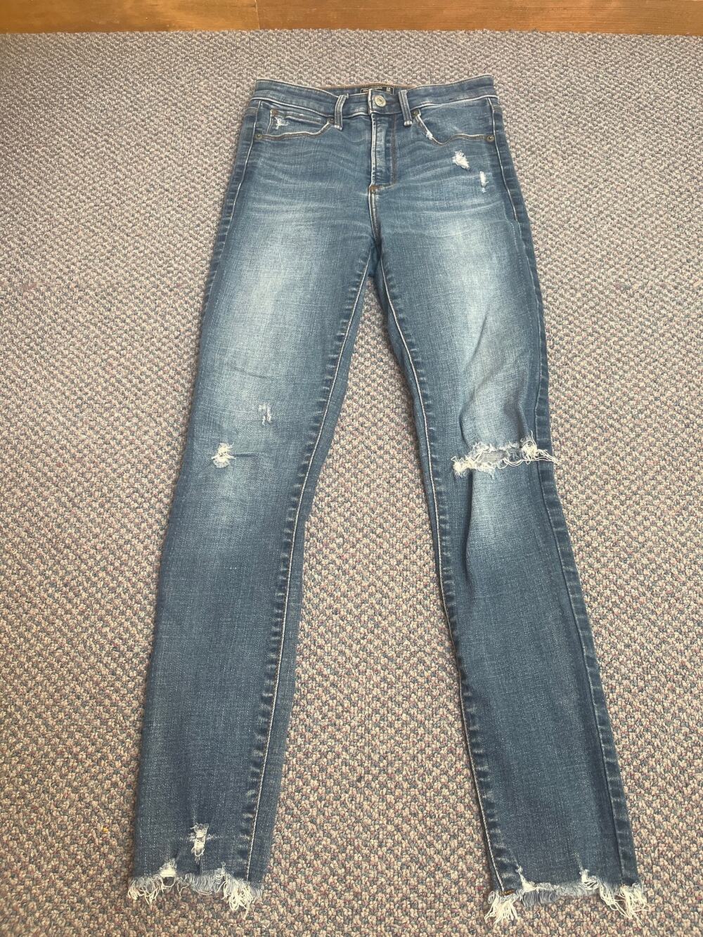 Abercrombie & Fitch Simone High Rise Ankle Skinny 00